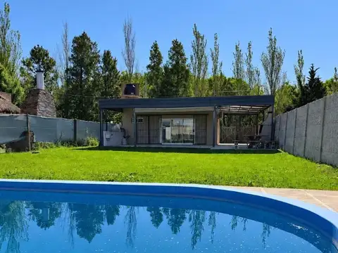 Monoambiente en Acequias del Aire, Roldán | Piscina | Terreno 411,48 m² | Apta crédito | Permuta