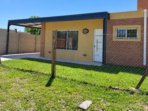 Barrrio Acequias del Aire. (calle Pillahuinco 1030)