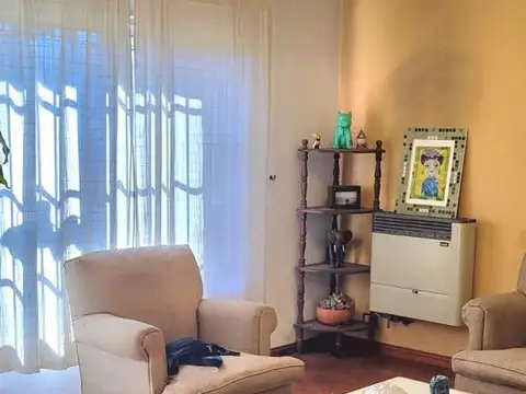 Venta casa en zona Hindu Club