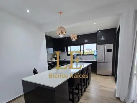 Casa en Venta al Noreste