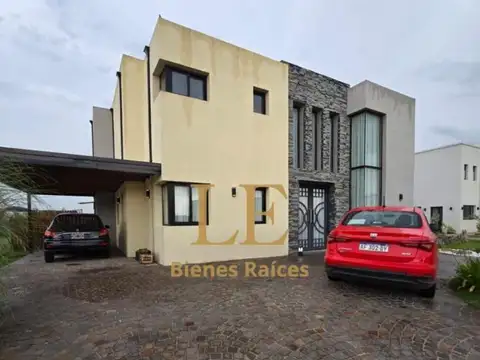 Casa en Venta de 4 dormitorios