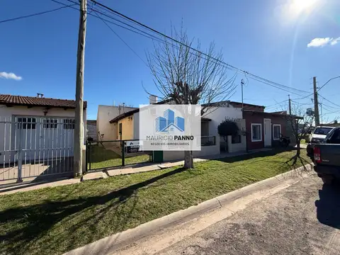 Casa en venta c/ cochera en Capitán Sarmiento
