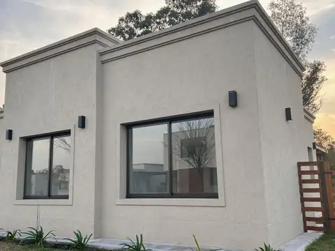 Excelente casa a estrenar en ALQUILER en Santo Tomas