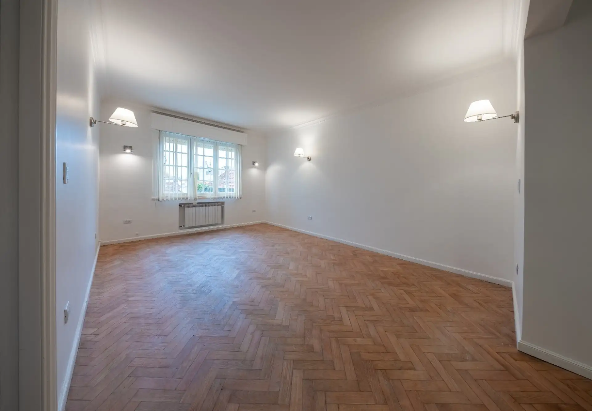 Venta Departamento 4 ambientes. Edifiico de categoria. Zona Plaza Mitre