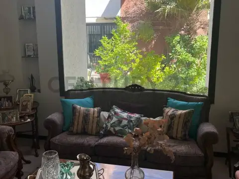 HERMOSA CASA EN VENTA EN CHACRAS DE CORIA