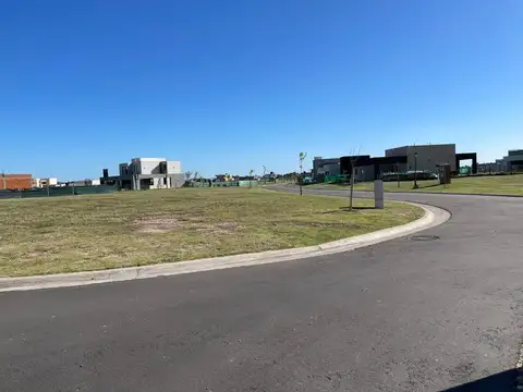 Terreno en Venta en San Simon, USD 29.000