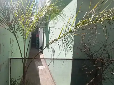 Depto Tipo Casa en Venta en Parque Chacabuco, USD 150.000