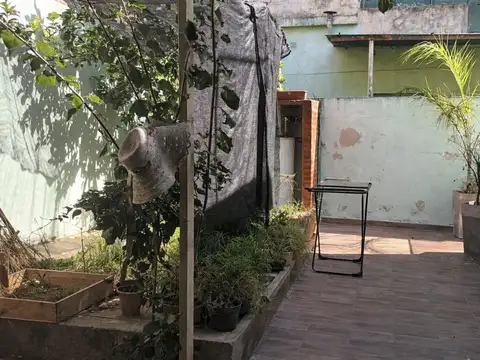 Depto Tipo Casa en Venta de 5 ambientes