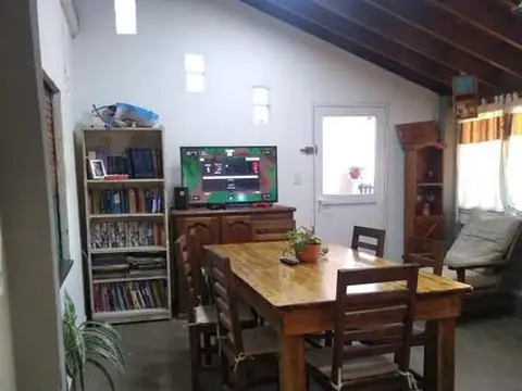 Depto Tipo Casa en Venta en Villa Luzuriaga, USD 118.000