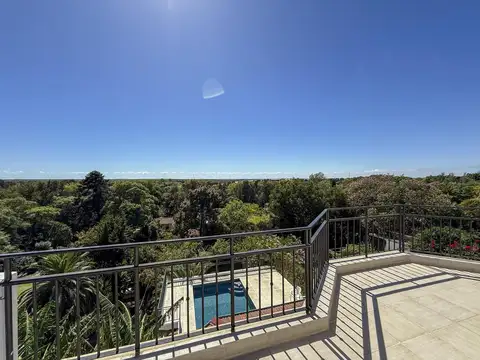 Casa 6 ambientes con 3 baños