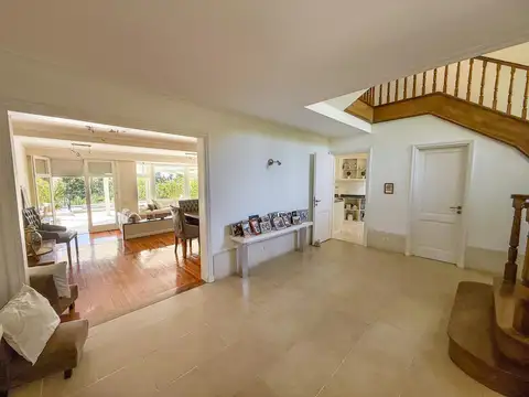 Casa en Venta en San Fernando, USD 1.300.000