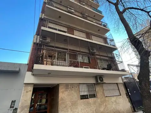 Departamento en venta dos ambientes balcón corrido