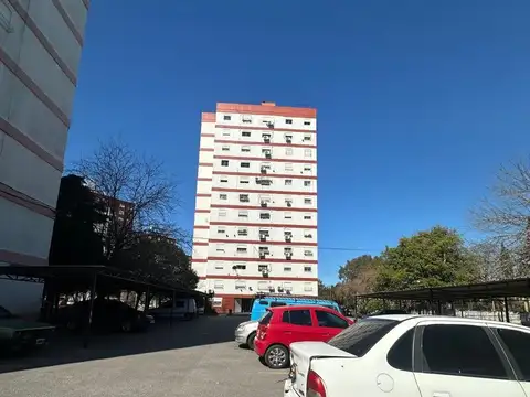 VENTA DEPARTAMENTO 4 AMB VILLA MADERO CON COCHERA!