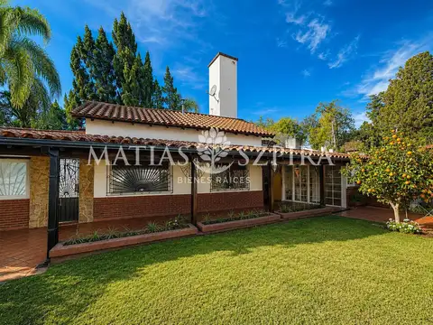 Casa 5 ambientes con 4 baños