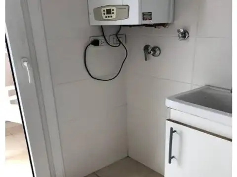 Av. Pte. Juan Domingo Perón 600