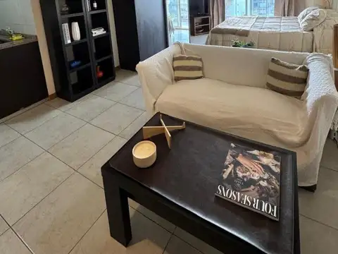 Avenida Córdoba 3700, Piso 8