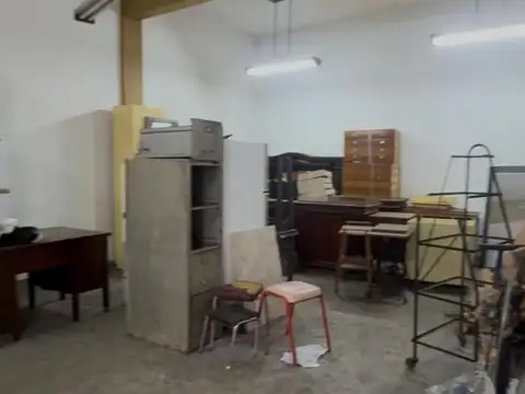 Galpon en Venta 25  mts Fondo