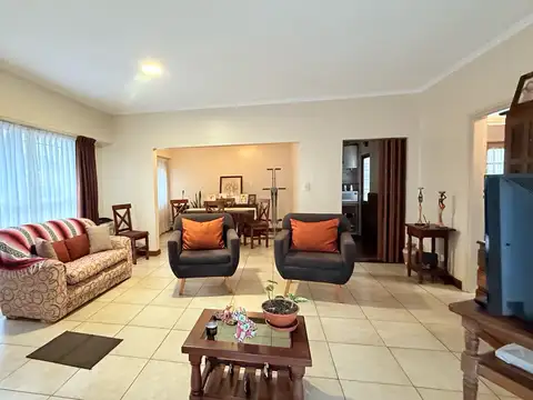 Depto Tipo Casa en Venta de 3 ambientes