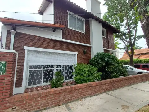 EDUARDO MADERO al 200