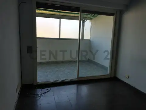 VENTA. 3 AMB. CON BALCON TERRAZA. Villa del Parque