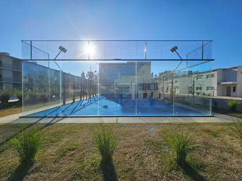 VENTA DPTO MONO PADEL PILETA PERMUT CHIC VILLAGE