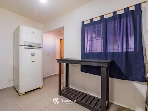VENTA - Casa de pasillo en PH reciclado, 2 dormitorios, patio - Barrio Belgrano, Rosario.