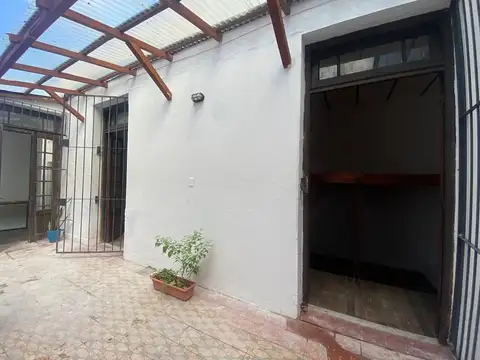 Alquiler Apto - 2 dormitorios, La Comercial