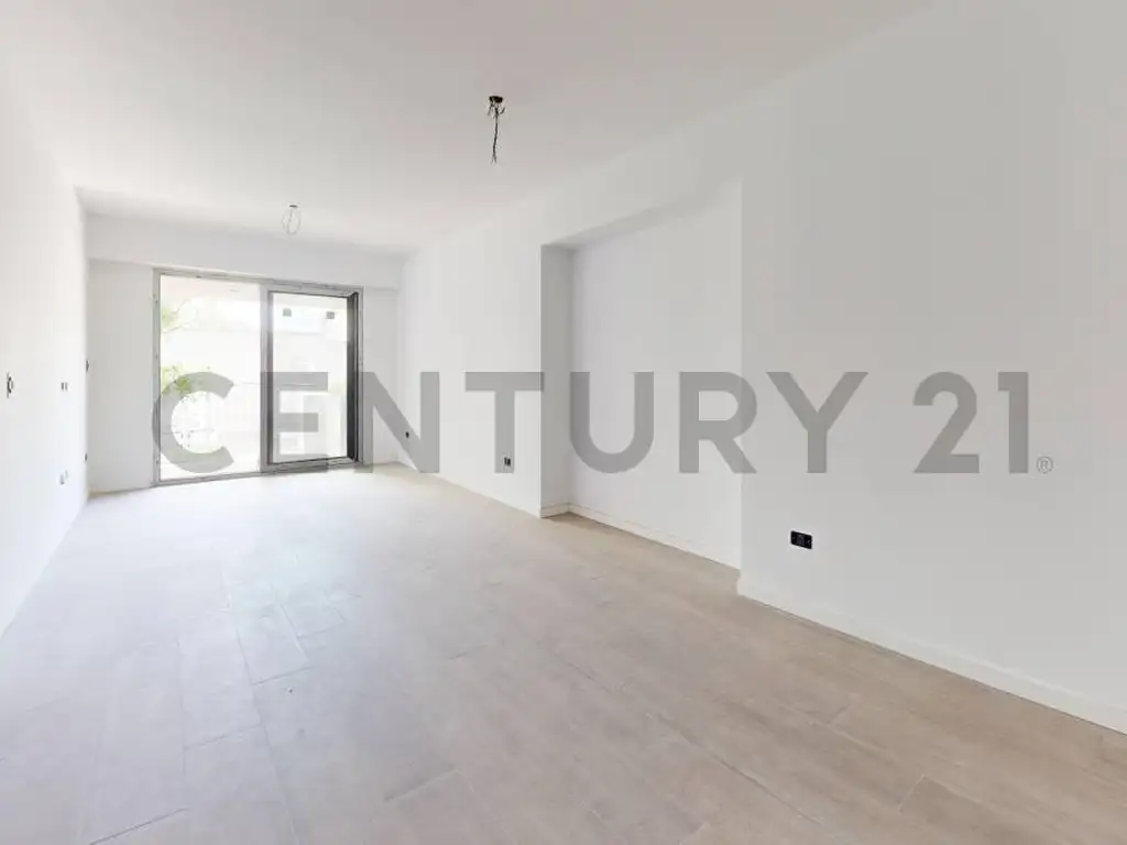 Av Olazabal 4300, Piso 1