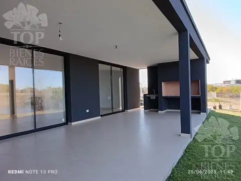 Casa en Venta al Noroeste