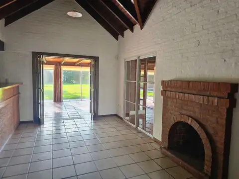 Casa en Venta en Echeverria Del Lago, USD 220.000