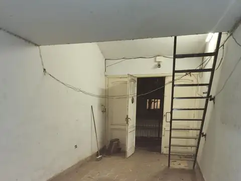 Galpon en Venta 25  mts Fondo