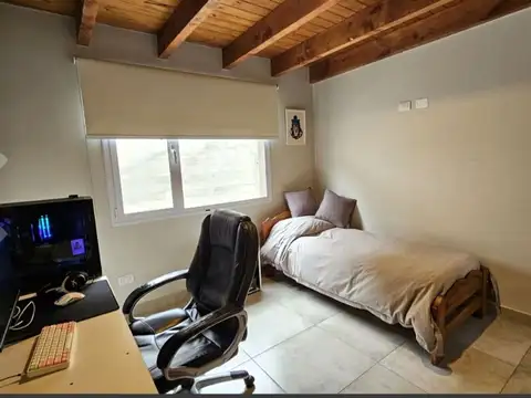 CASA EN VENTA EN ESQUEL 3 DORMITORIOS Y 2 GARAJE