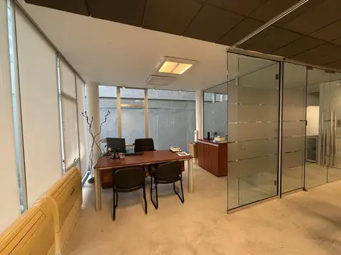 Oficina en Venta al Este