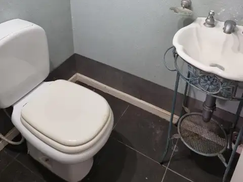 Casa en Venta con 7 cocheras