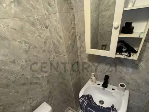 2 entre 63 y 64 Casa Moderna en Venta Piscina, Quincho y Cochera Doble La Plata