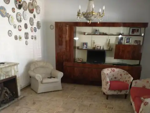 Casa en Alquiler en Munro, $ 2.400.000