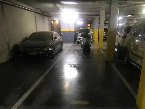Cochera en venta - 13Mts2 - Puerto Madero