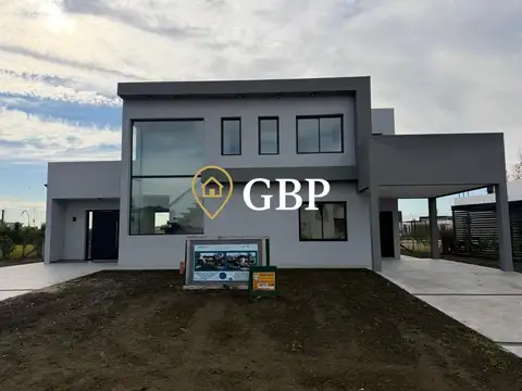 Casa en venta en Canning Barrio La Alameda