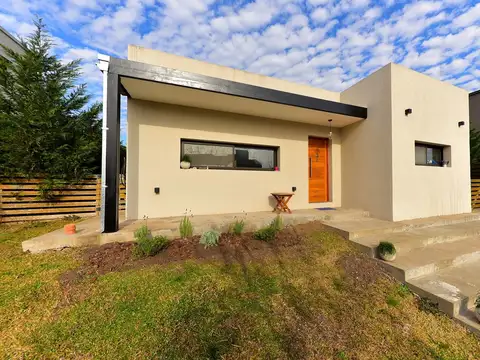 ALQUILER TEMPORARIO CASA PILAR DEL ESTE 4 AMB 