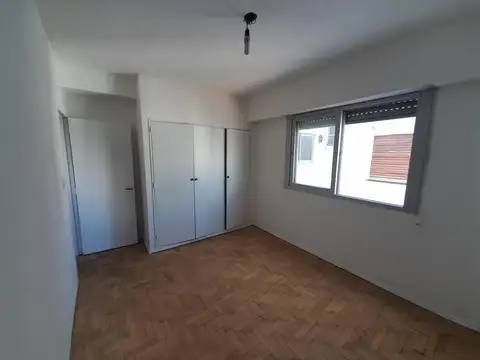 Departamento en venta - 2 Dormitorios 1 Baño - Flores