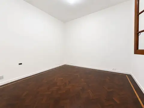 Depto Tipo Casa en Venta 64 años