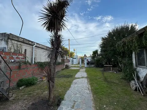 VENTA CASA 3 AMBIENTES C/PATIO - LA REJA