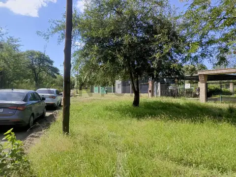 Lote arbolado de 788 m² en Anisacate — A 500 m del río, con servicios y escritura