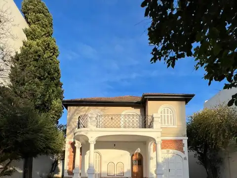 VENTA CASA 7 AMB EN VILLA URQUIZA
