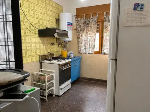 Casa 4 ambientes con 1 baño
