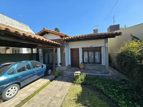 Chalet 4 amb en San Antonio De Padua - Fondo y pileta - cochera cubierta