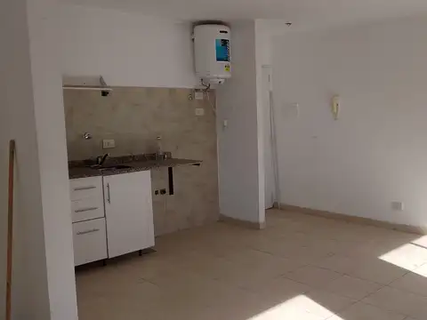 MONOAMB. DIVISIBLE C/TERRAZA PROPIA