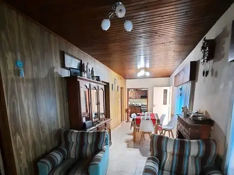 Casa en Venta en Moron, USD 100.000