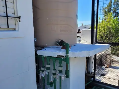 Depto Tipo Casa en Alquiler de 4 ambientes