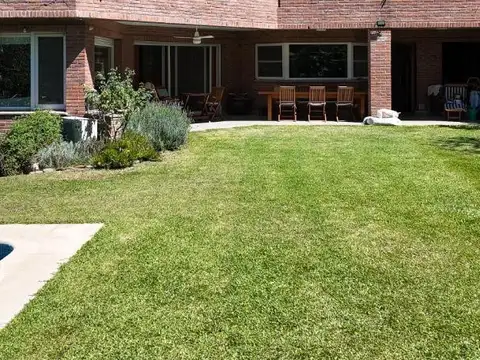 Casa en Venta de 5 dormitorios